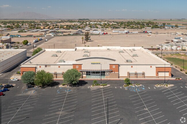 More details for 1407 Imperial Ave W, Calexico, CA - Retail for Sale