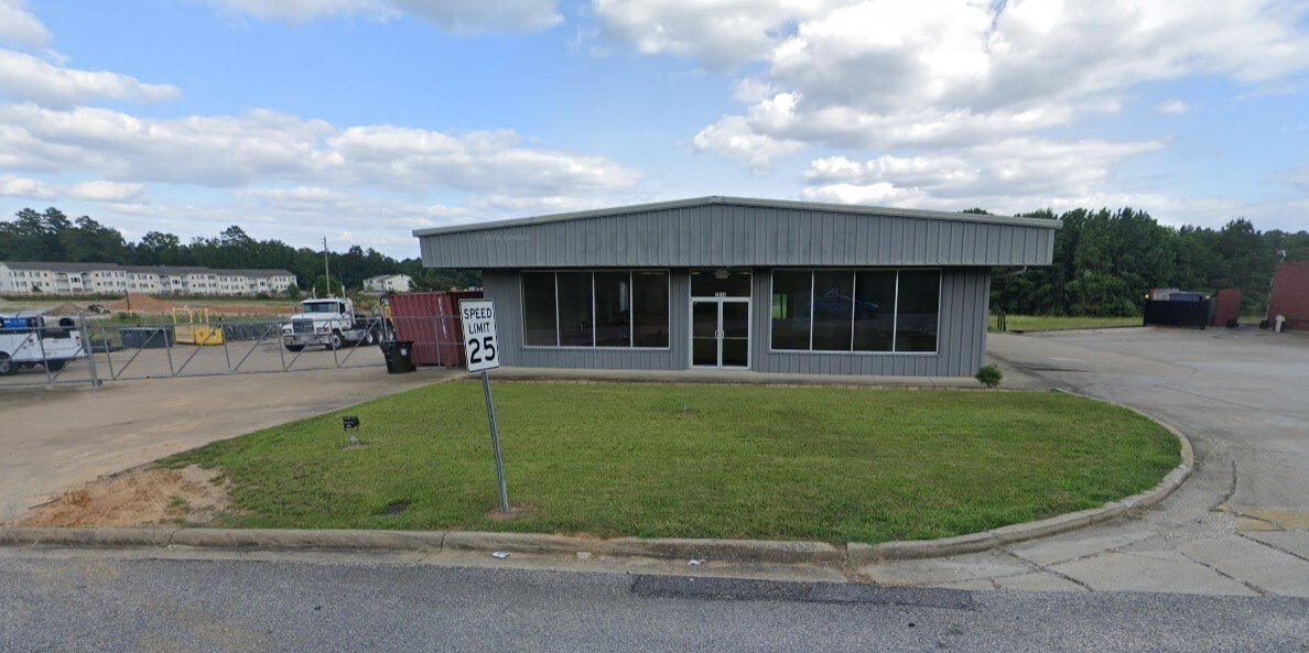 5011 Skyland Blvd E, Tuscaloosa, AL for lease Building Photo- Image 1 of 11