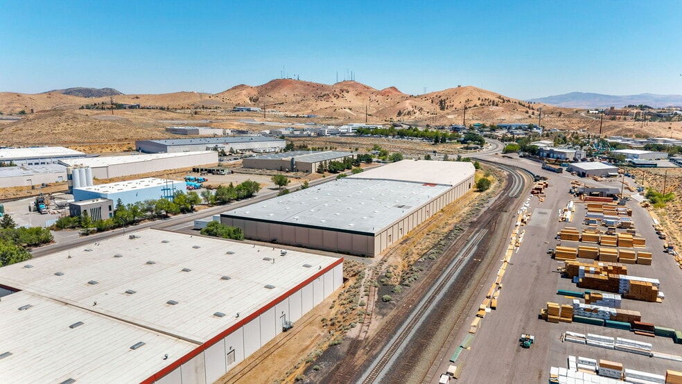 400 E Parr Blvd, Reno, NV à louer - Photo du bâtiment - Image 3 de 12