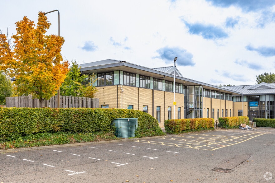 595 Calder Rd, Edinburgh for lease - Building Photo - Image 2 of 6