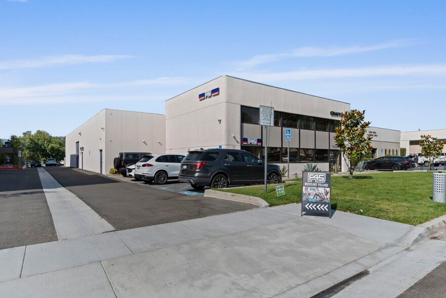 31230 Cedar Valley Dr, Westlake Village, CA for lease - Building Photo - Image 2 of 10