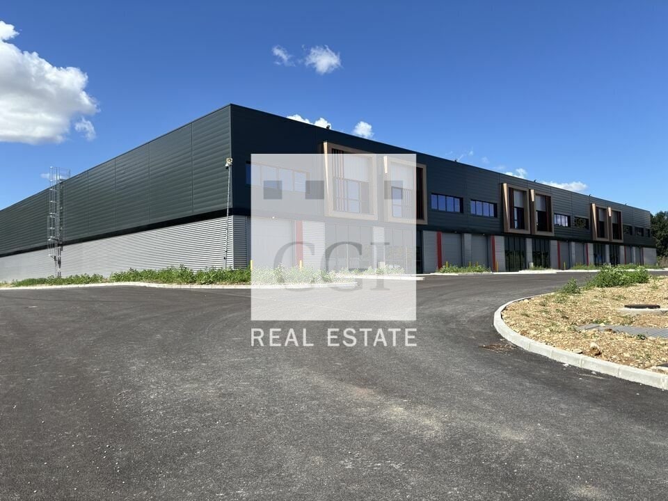 4 Impasse Joséphine Baker, Saint-Laurent-de-Mure for lease Building Photo- Image 1 of 16