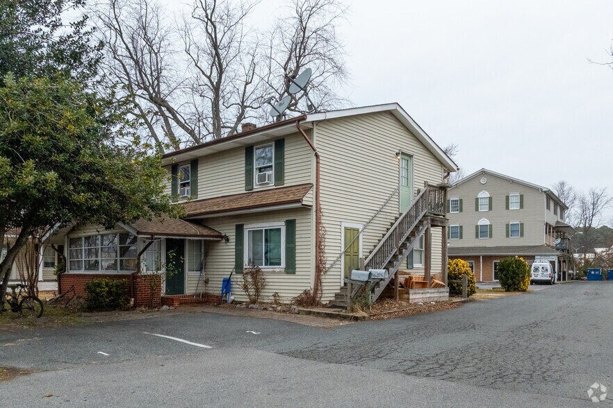 2109 Main St, Chester, MD à vendre - Photo du bâtiment - Image 3 de 6