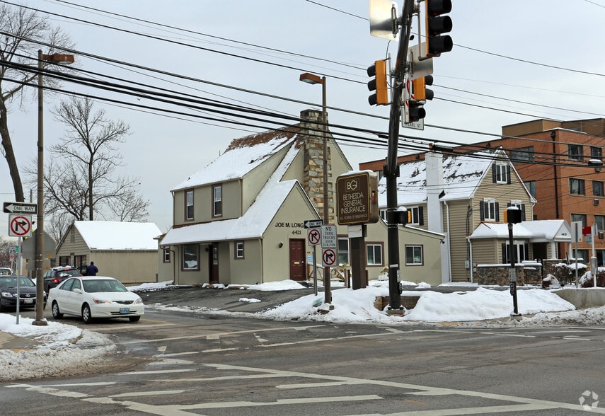 4421 East West Hwy, Bethesda, MD for lease - Primary Photo - Image 1 of 3