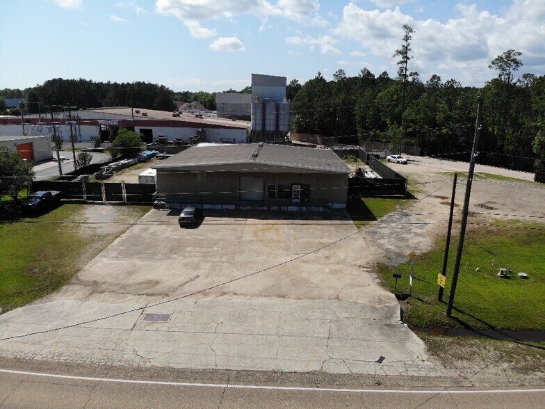 64105 Hwy 434, Lacombe, LA à vendre - Photo du bâtiment - Image 2 de 23