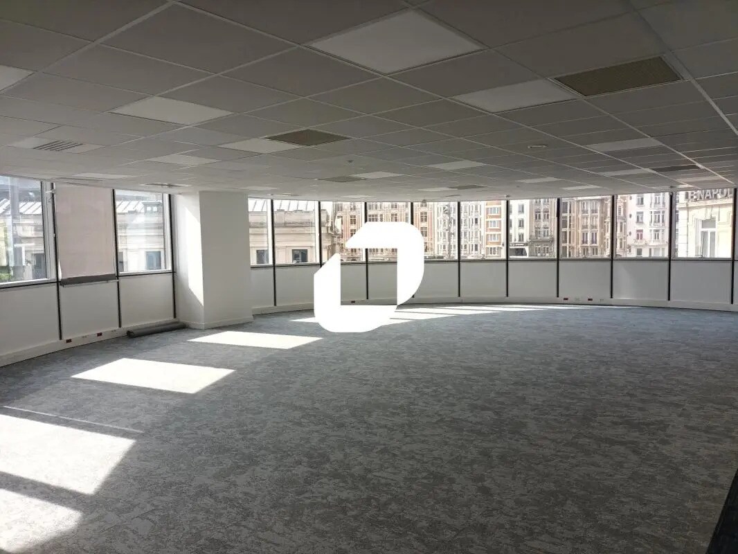 Office in Lille for lease Interior Photo- Image 1 of 8