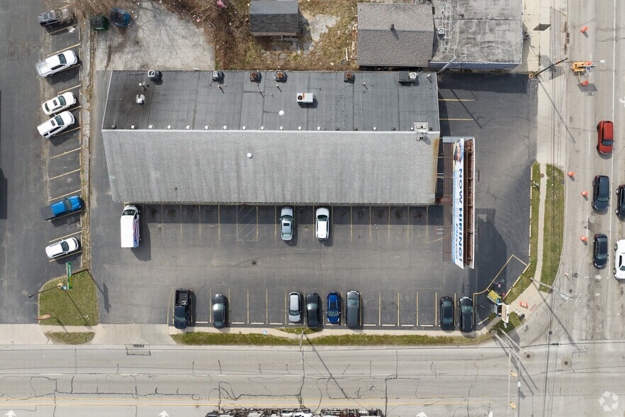 20-24 E Alexis Rd, Toledo, OH à louer - Aérien - Image 3 de 6