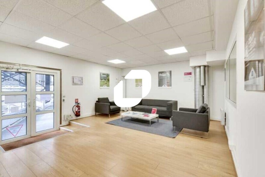 15 Allée Sainte-Lucie, Issy-les-Moulineaux à louer - Hall d’entrée - Image 2 de 7