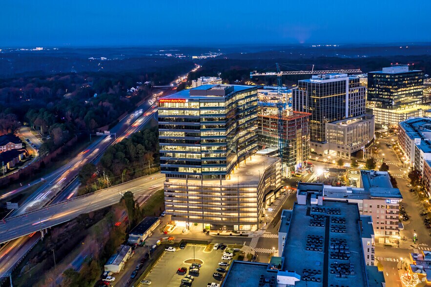 4200 Six Forks Rd, Raleigh, NC à louer - Aérien - Image 3 de 12