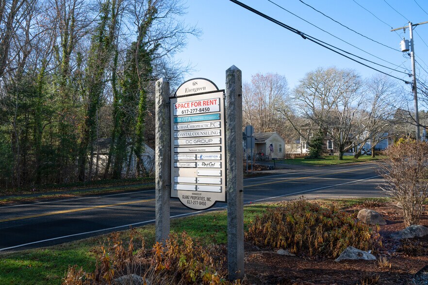 68 Evergreen St, Kingston, MA à louer - Photo du bâtiment - Image 2 de 20