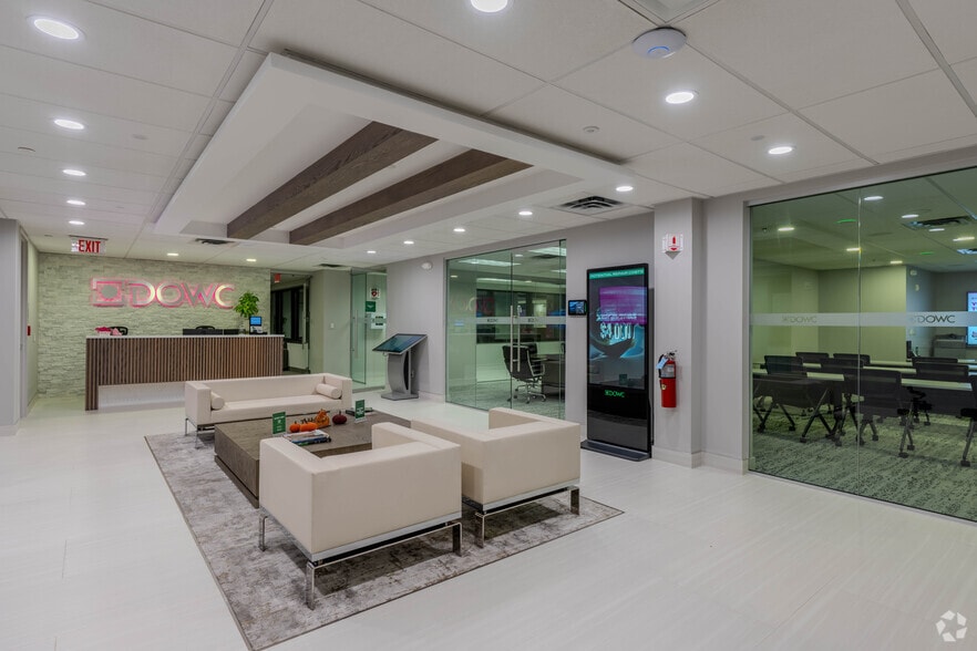 199 Pomeroy Rd, Parsippany, NJ for lease - Interior Photo - Image 3 of 23