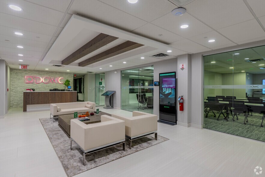 199 Pomeroy Rd, Parsippany, NJ à louer - Photo intérieure - Image 3 de 23