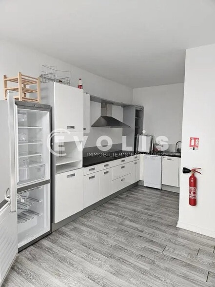 Bureau dans Montrouge à louer - Photo intérieure - Image 2 de 12