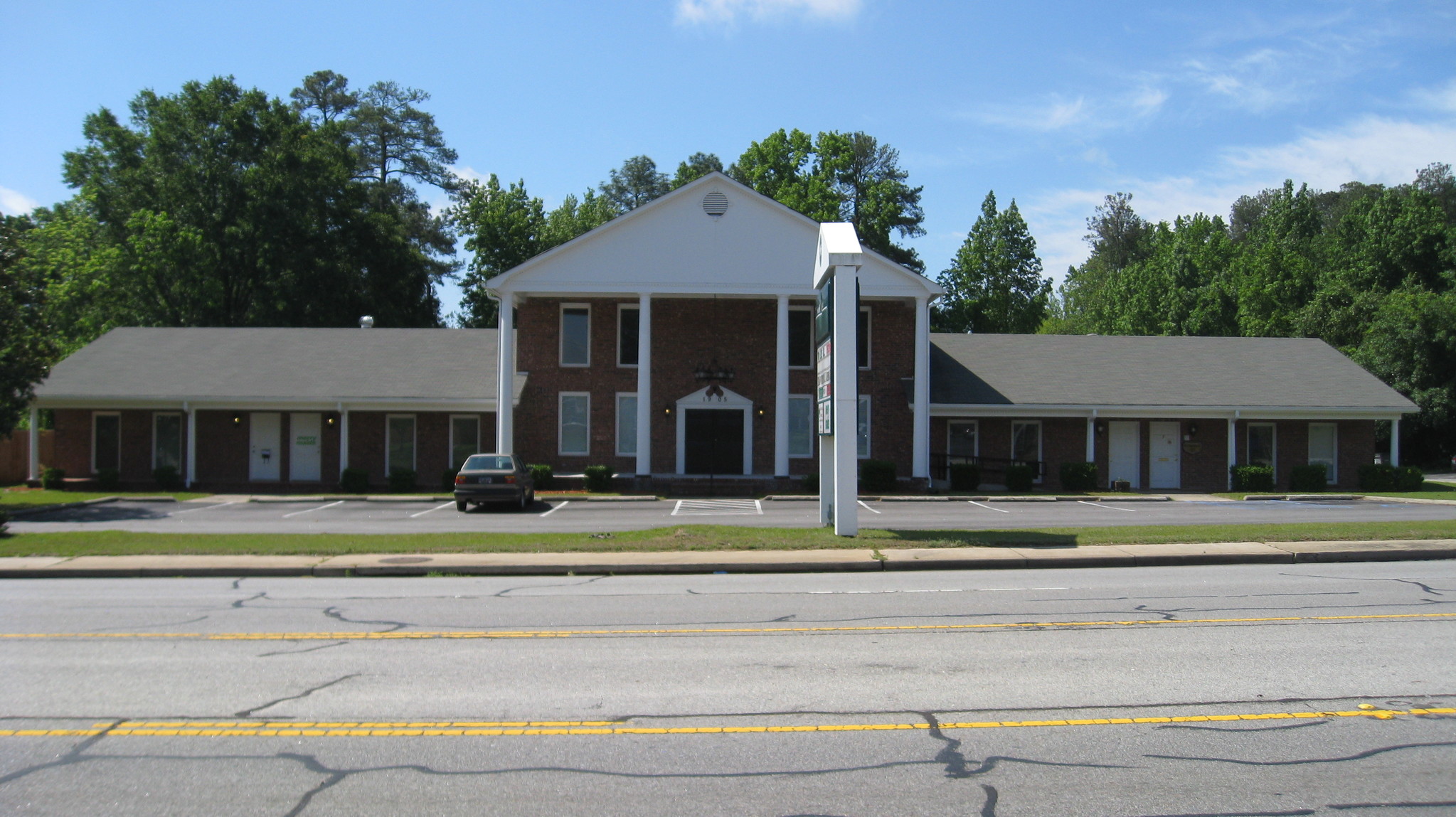 1905 Sunset Blvd, West Columbia, SC à vendre Photo du bâtiment- Image 1 de 1