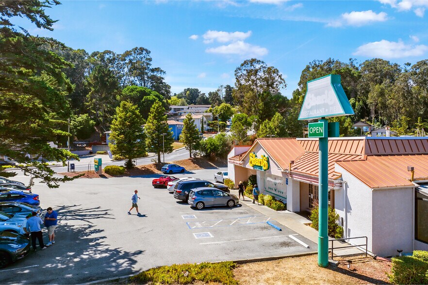 2010 Rollingwood Dr, San Bruno, CA à vendre - Photo du bâtiment - Image 3 de 6