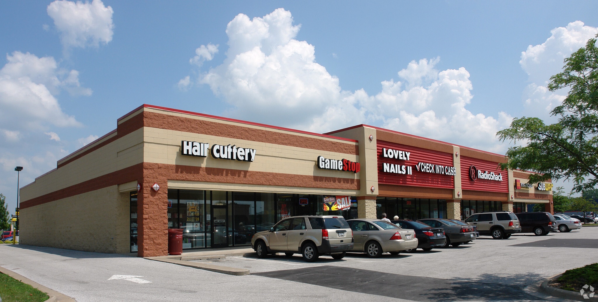 3820-3900 44th Ave, Moline, IL for lease Primary Photo- Image 1 of 10