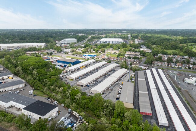 Plus de détails pour 950 Ridge Rd, Claymont, DE - Industriel à louer