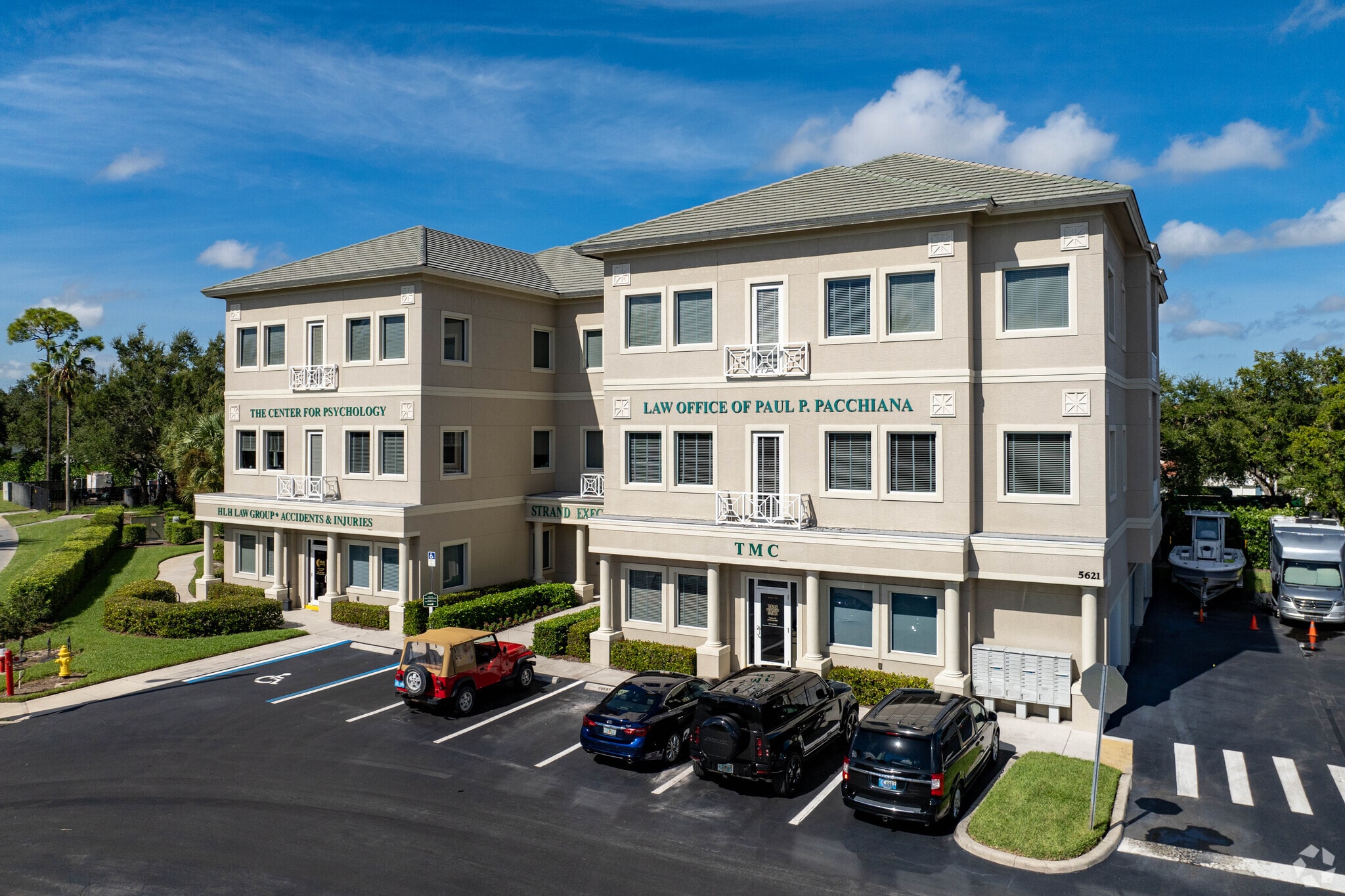 5621 Strand Blvd, Naples, FL for lease Primary Photo- Image 1 of 28