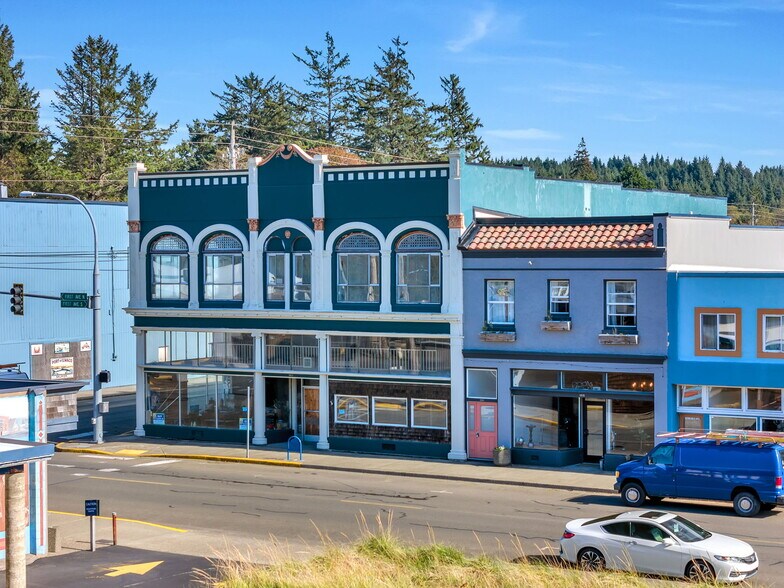 104 Spruce St E, Ilwaco, WA à vendre - Photo du bâtiment - Image 2 de 41