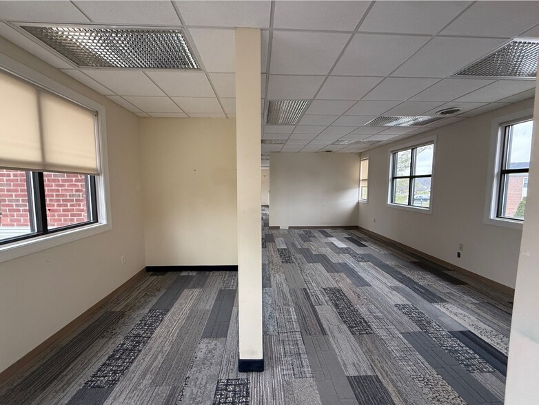 1314 W Chester Pike, West Chester, PA à louer - Photo intérieure - Image 3 de 8