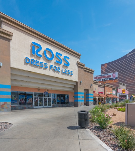 3001 S Las Vegas Blvd, Las Vegas, NV for lease - Primary Photo - Image 3 of 4