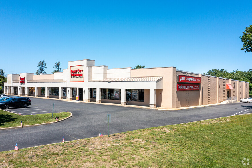 353 State Route 35, Eatontown, NJ for lease - Primary Photo - Image 1 of 6