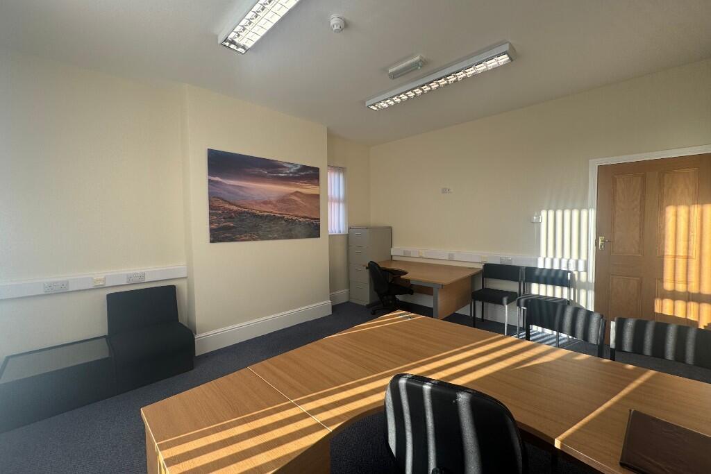 12 Albion Rd, Chesterfield à louer Photo intérieure- Image 1 de 9