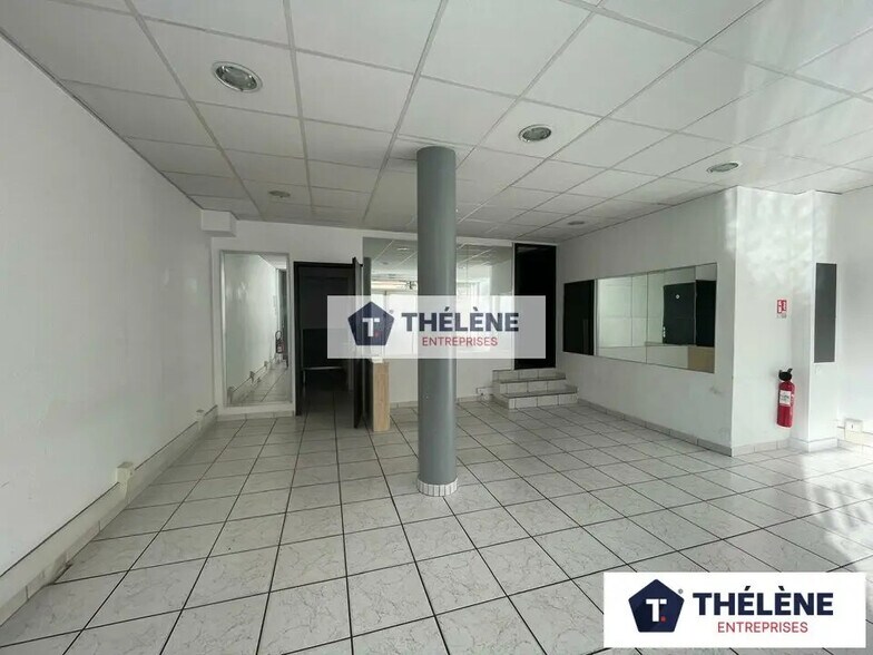 Office in Montpellier for sale - Interior Photo - Image 2 of 7