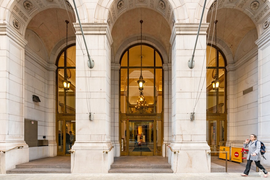 351 California St, San Francisco, CA à louer - Photo du bâtiment - Image 3 de 19