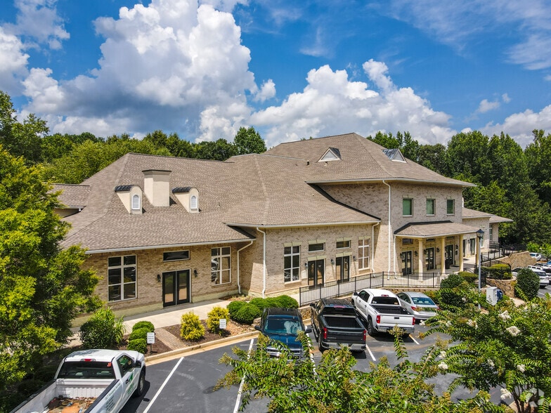 100 Glendalough Ct, Tyrone, GA for lease - Building Photo - Image 2 of 13