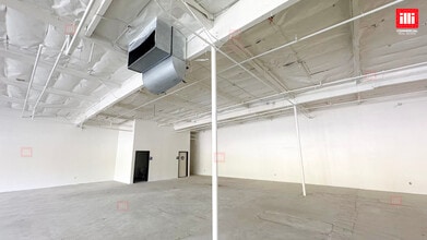 540-690 E Los Angeles Ave, Simi Valley, CA for lease Interior Photo- Image 2 of 3