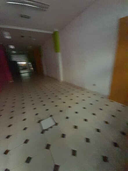 Commerce de détail dans Cáceres à vendre - Photo du bâtiment - Image 3 de 14