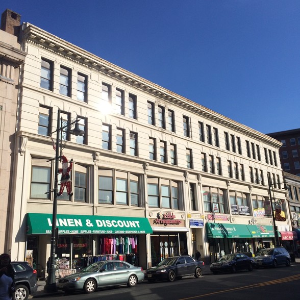 171-181 Market St, Paterson, NJ à vendre - Photo du bâtiment - Image 1 de 1