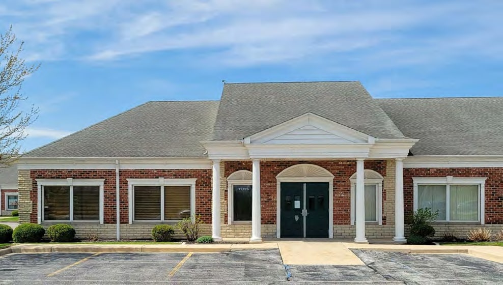 11376 Broadway, Crown Point, IN for sale Primary Photo- Image 1 of 21