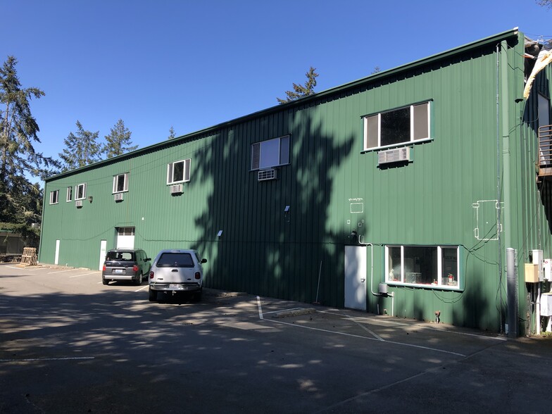 12685 Miller Rd NE, Bainbridge Island, WA for lease - Building Photo - Image 2 of 3