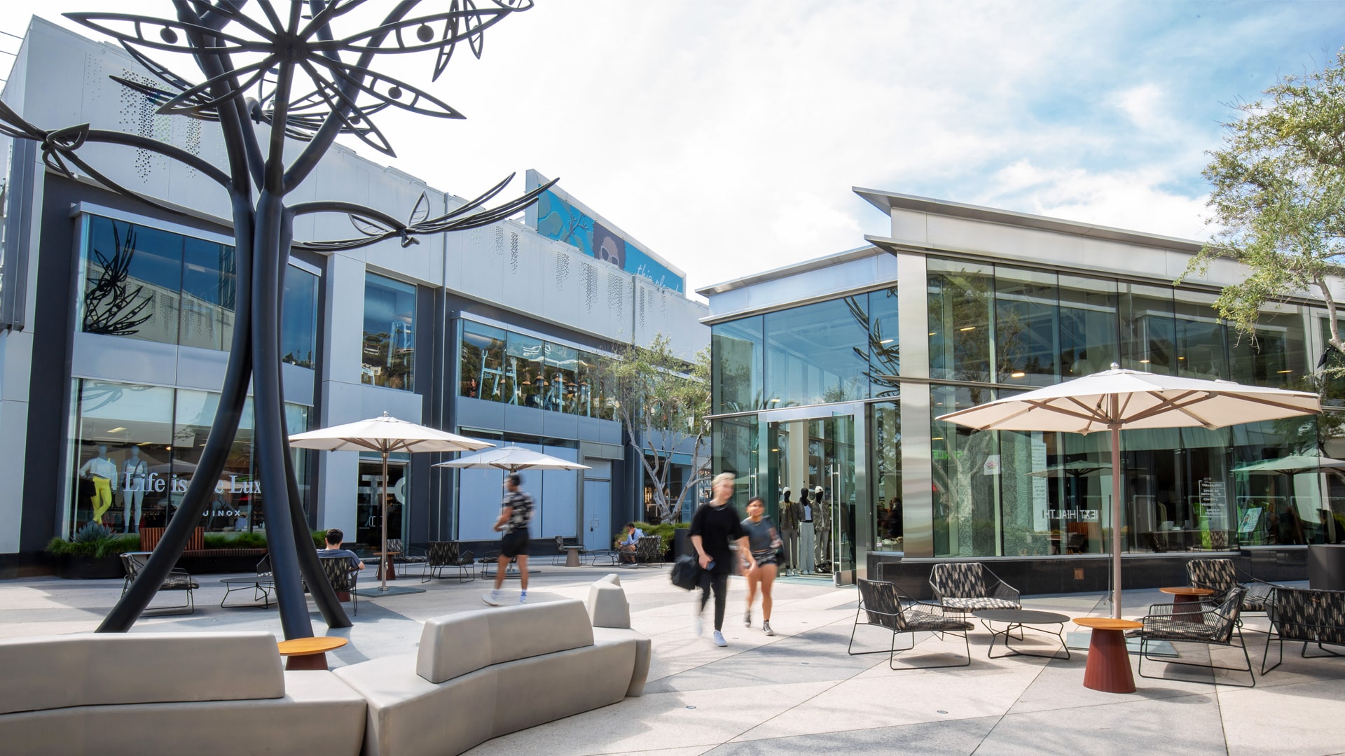 8590 W Sunset Blvd, West Hollywood, CA for lease Building Photo- Image 1 of 18