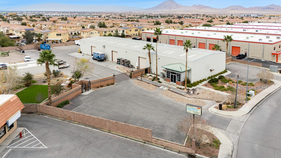 265 Elliott Rd, Henderson, NV for sale - Primary Photo - Image 1 of 25