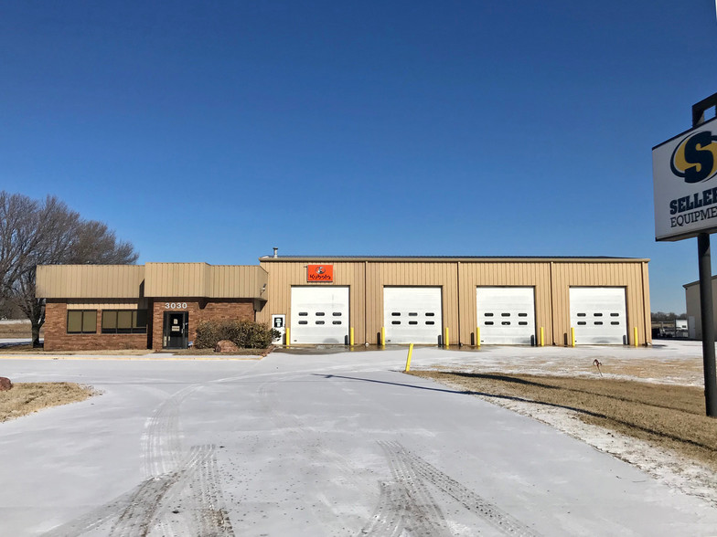 3030 SW 57th St, Topeka, KS for sale - Primary Photo - Image 1 of 1