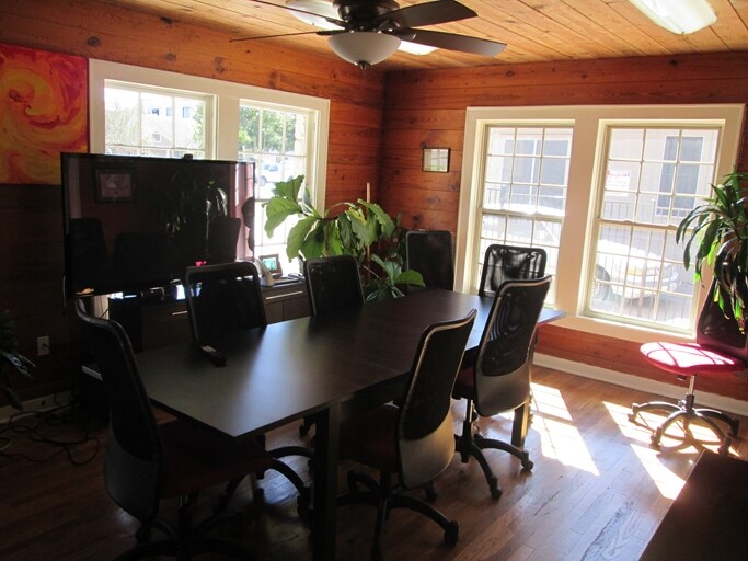 304 E Main St, Round Rock, TX for lease - Interior Photo - Image 2 of 8