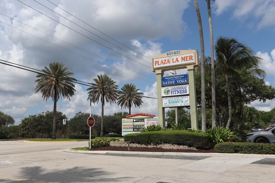 803-901 Donald Ross Rd, Juno Beach, FL à louer - Photo du bâtiment - Image 2 de 7