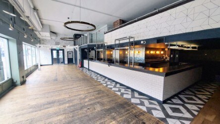 78-82 High St, Brentwood à louer - Photo intérieure - Image 2 de 6