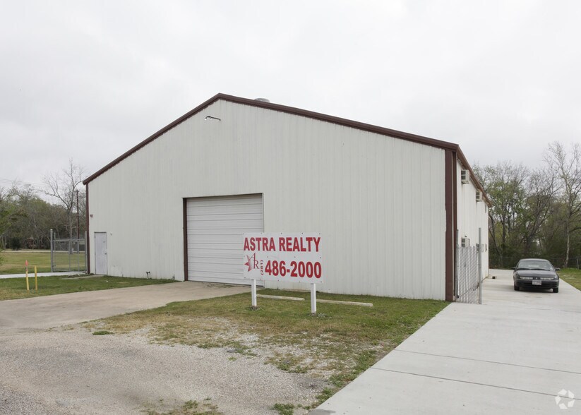 3817 Venzi St, Dickinson, TX à vendre - Photo principale - Image 2 de 2