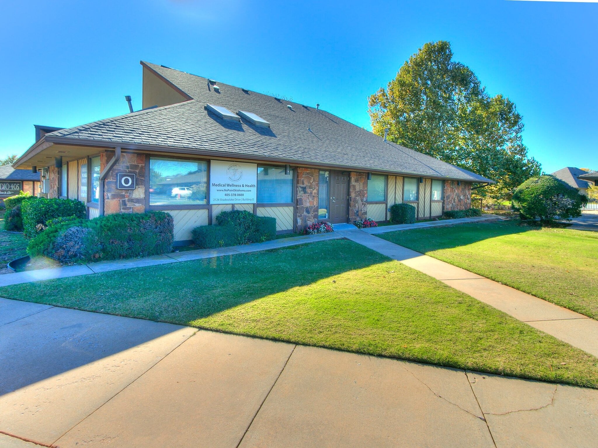 2124 S Shadowlake, Oklahoma City, OK for sale Primary Photo- Image 1 of 39