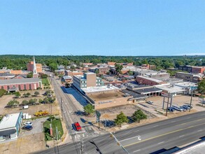 108 E Hospital St, Nacogdoches, TX - aerial  map view