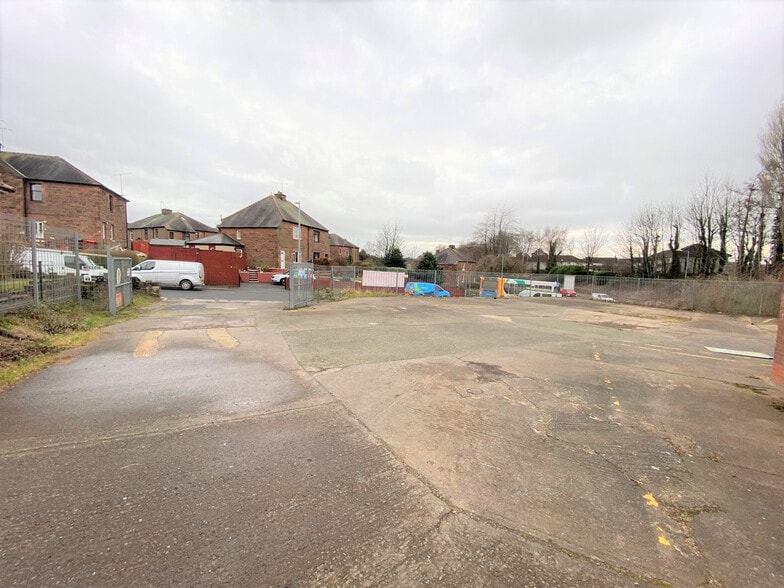 2 Eastfield Rd, Dumfries for lease - Primary Photo - Image 1 of 10
