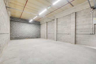 574 Manchester Rd, Bury for lease Interior Photo- Image 1 of 18