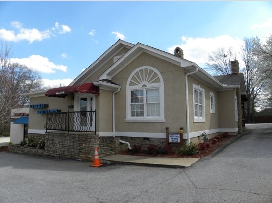 914 W Taylor St, Griffin, GA à vendre Photo du bâtiment- Image 1 de 1