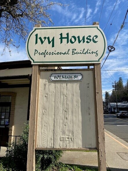 601 Main St, Placerville, CA à vendre - Photo du bâtiment - Image 2 de 8