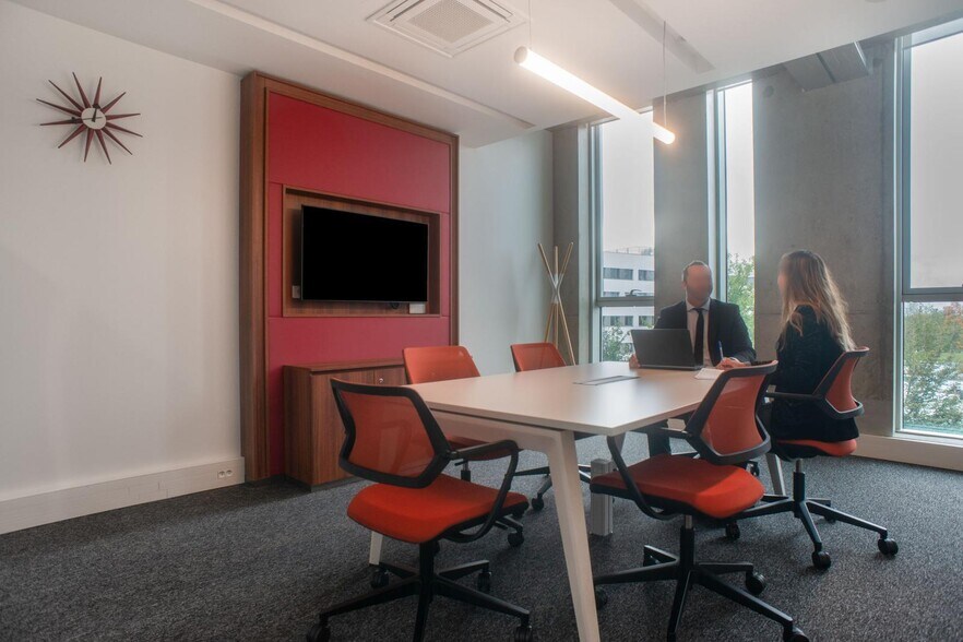 Office in Cesson-Sévigné for lease - Interior Photo - Image 1 of 6
