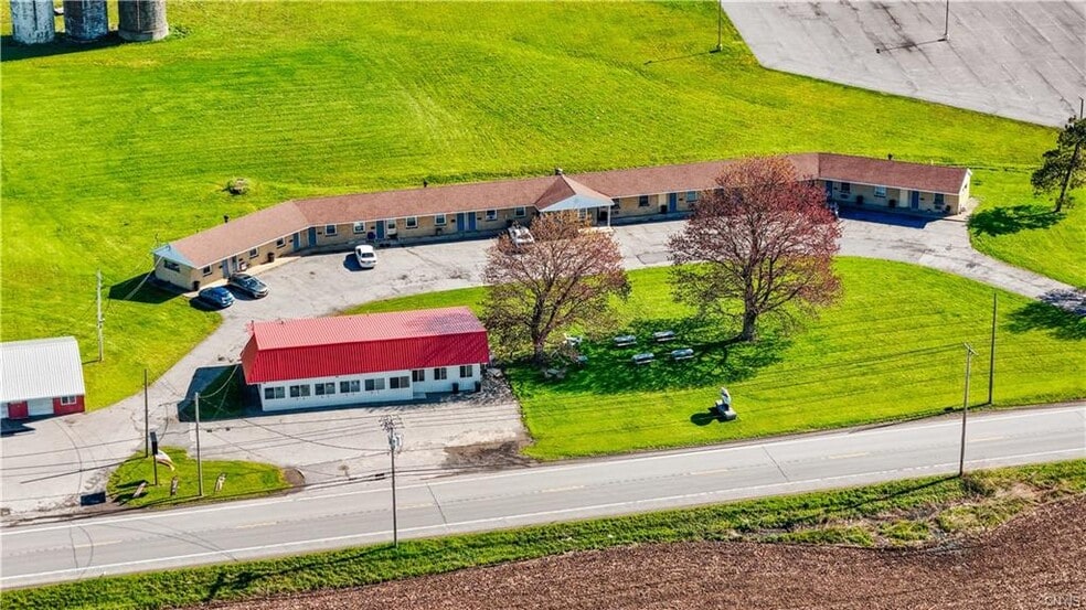 2389 State Route 5, Utica, NY for sale - Building Photo - Image 1 of 8